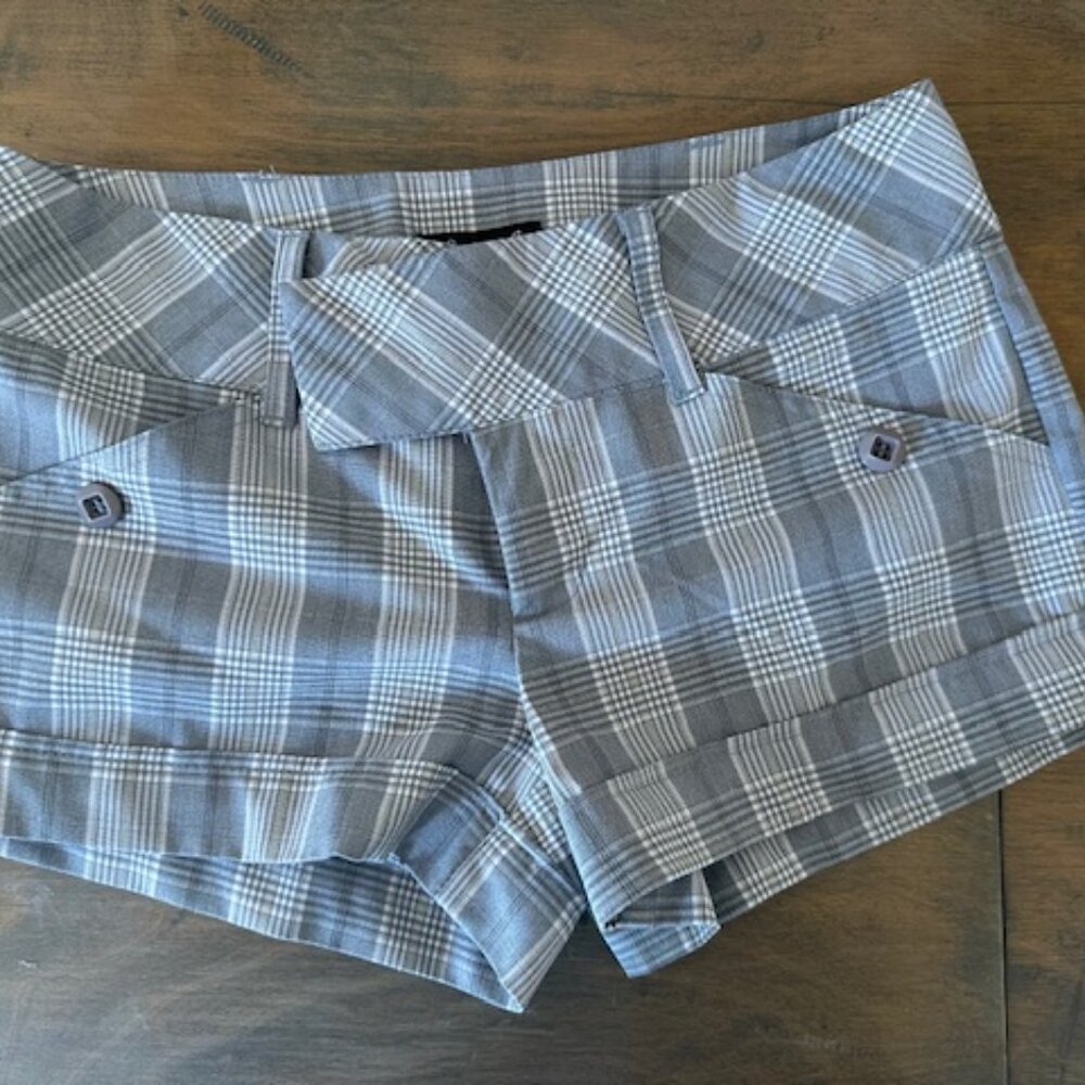 Spacegirlz Grey & White Plaid Shorts   8487